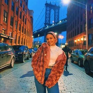 Meet your Posher, Farah